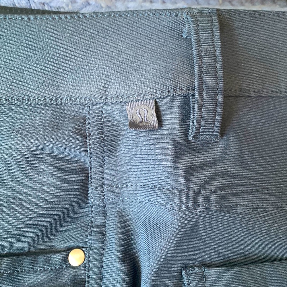 34/32 Lululemon Blue Dress Pants